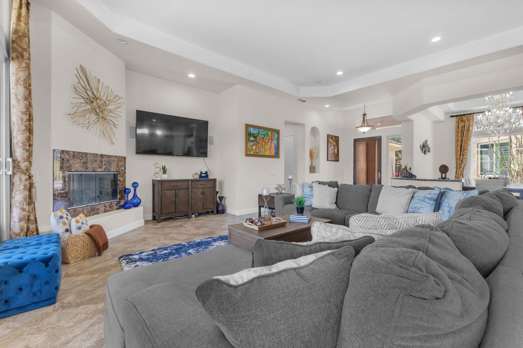 Mira Vista - Residential Lease