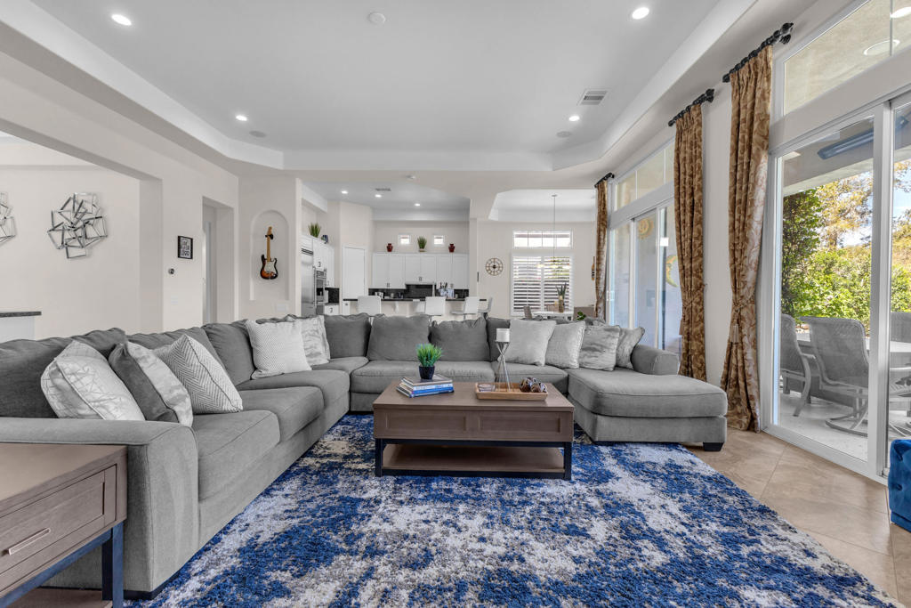 Mira Vista - Residential Lease