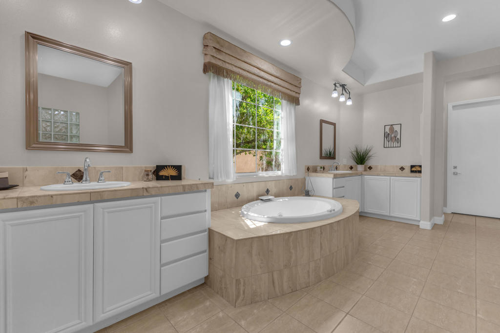 Mira Vista - Residential Lease