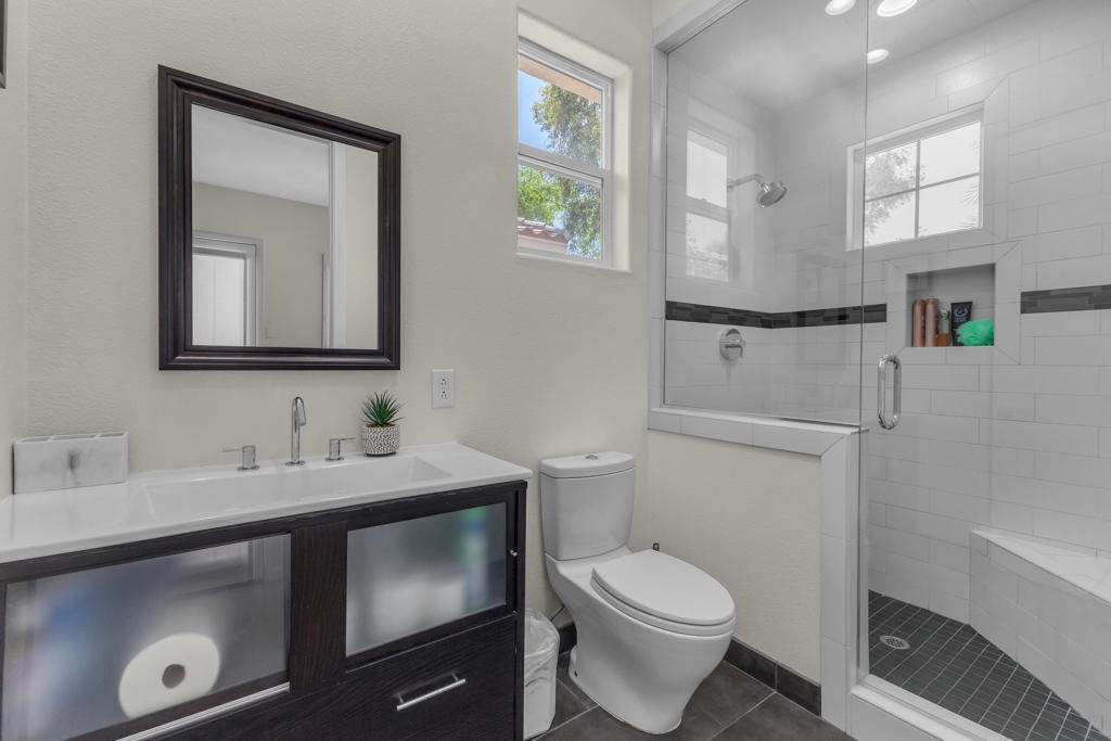 Mira Vista - Residential Lease