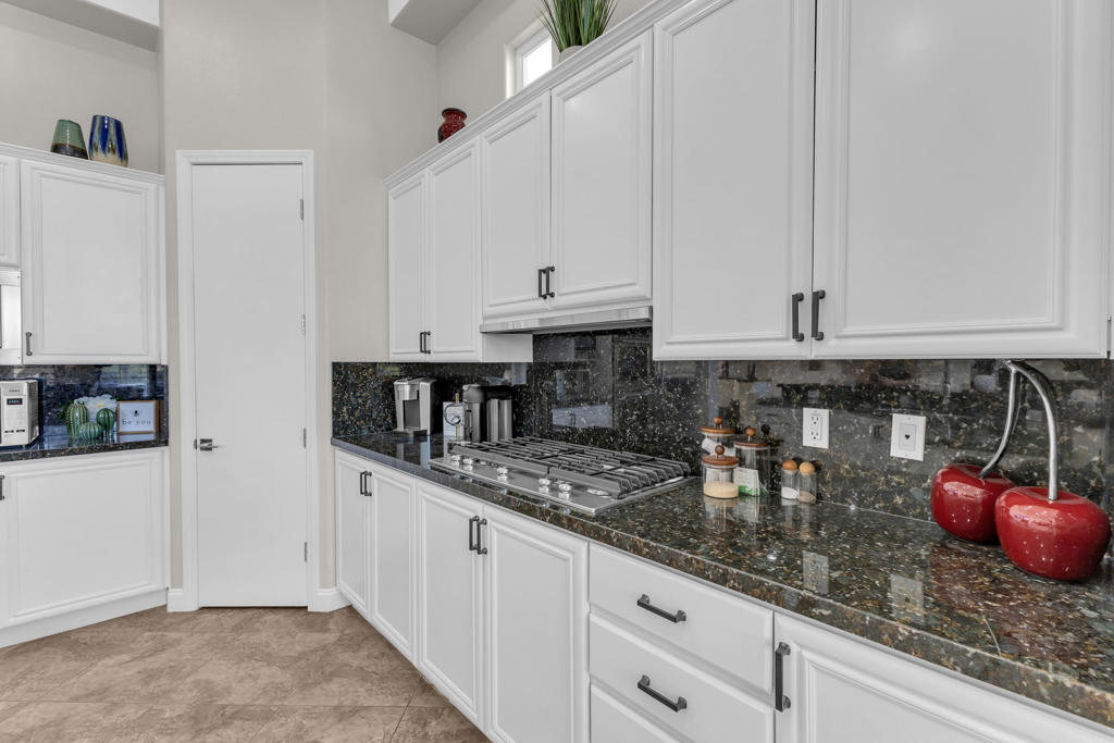 Mira Vista - Residential Lease