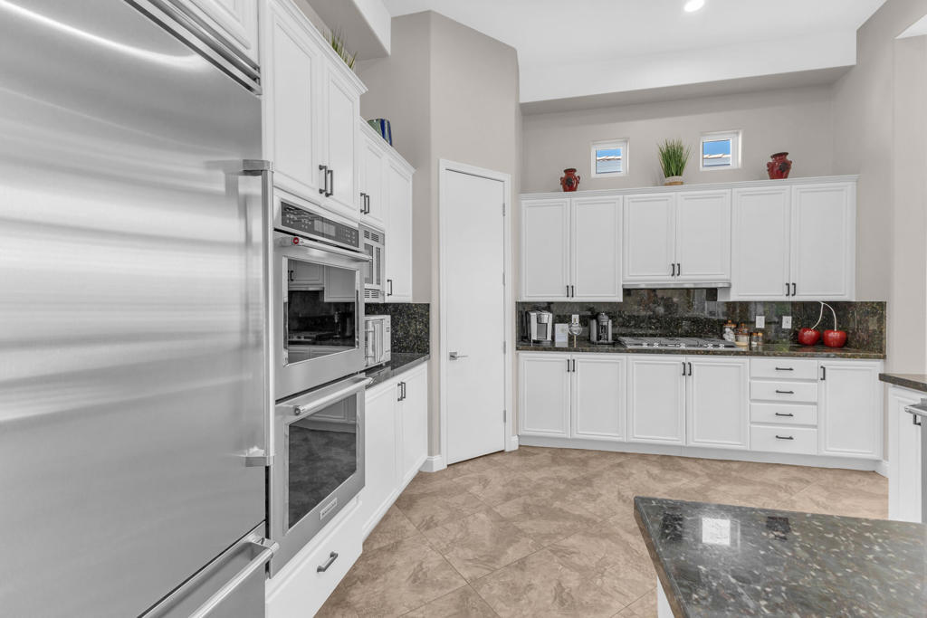 Mira Vista - Residential Lease