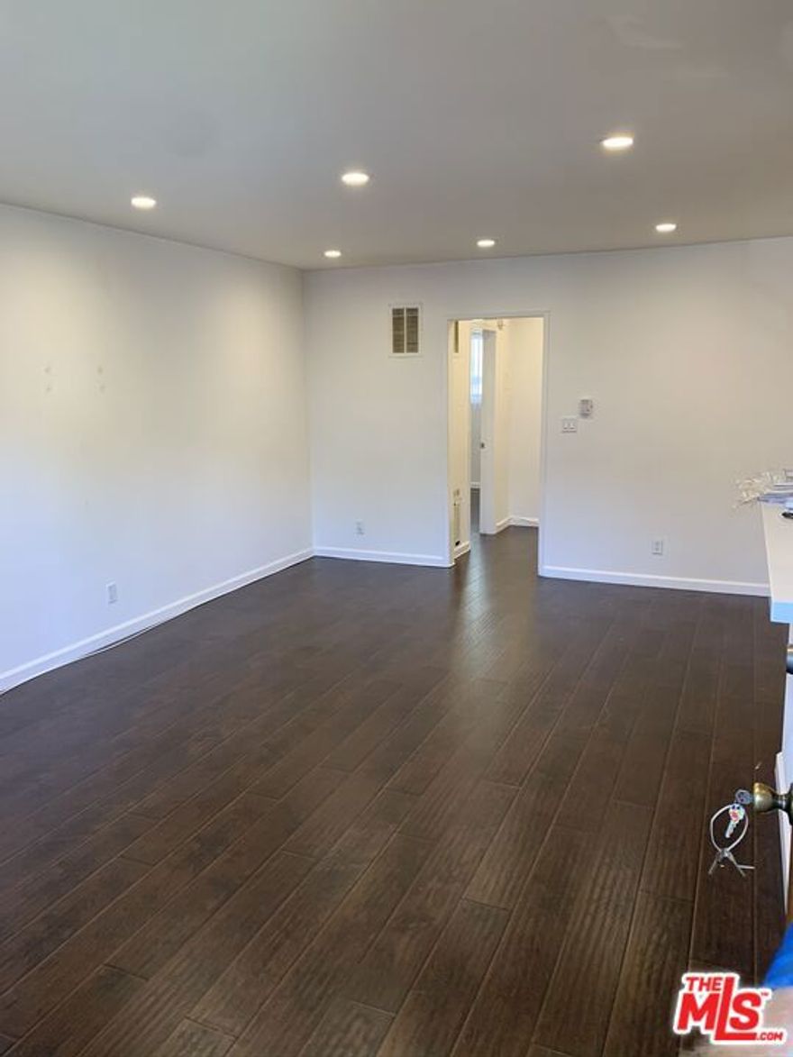 Beautiful 2 bed 2 bath, recently remodeled  with Hardwood Floor, Beautiful kitchen which includes refrigerator, stove and dishwasher includes Washer and Dryer inside apartment. Apt has private patio & 2 car parking . Centrally located near The Grove, Bever;y Hills, Century City, West Hollywood -  25 minutes from Santa Monica beach, DTLA & LAX