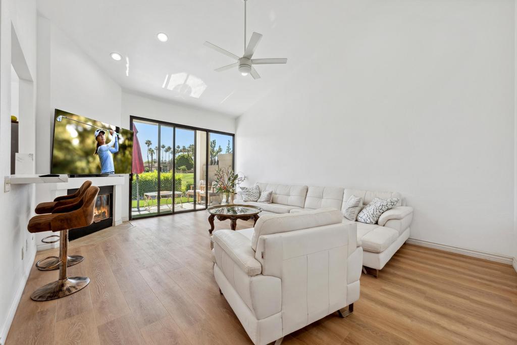 55114 Shoal Creek Creek