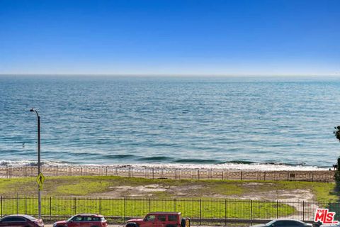 Photo of 22609 Pacific Coast Highway #1/2, Malibu, CA 90265 (MLS # 25625731)