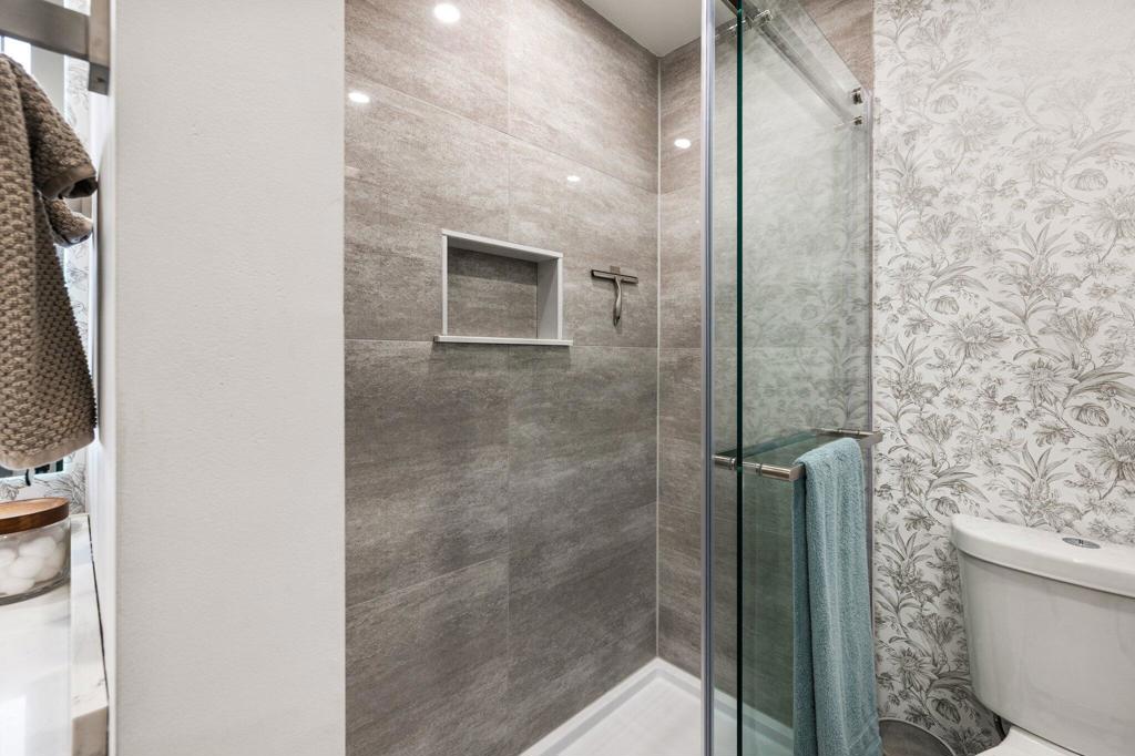 Mountain Cove - Residential