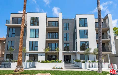 Photo of 1906 Overland Avenue #204, Los Angeles, CA 90025 (MLS # 26871349)