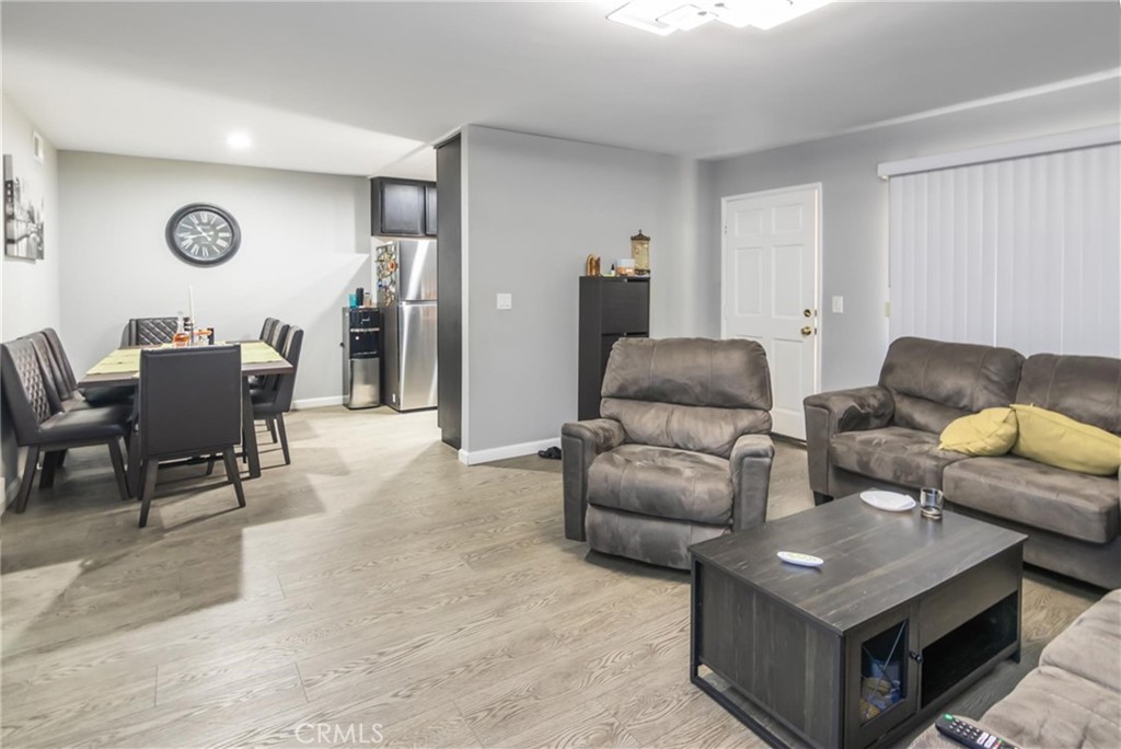 Properties 4 515 W Harvard Street