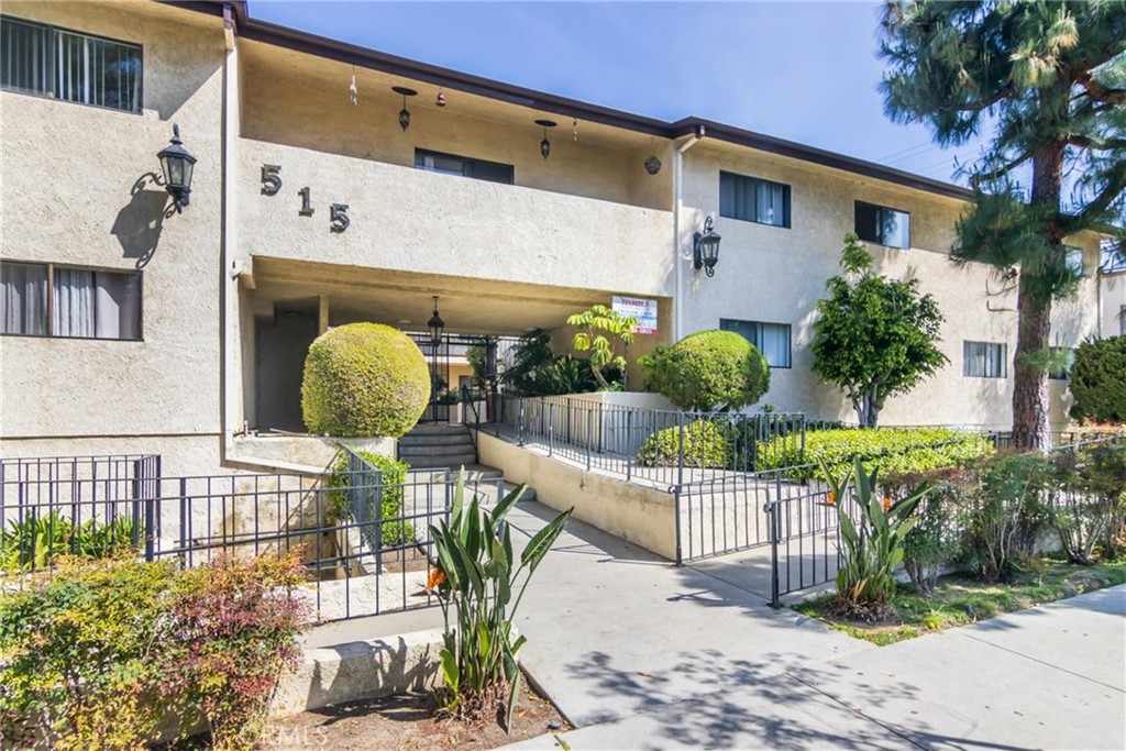 Properties 1 515 W Harvard Street