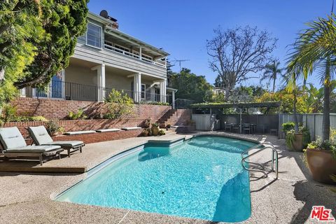 Photo of 2661 Lake View Terrace, Los Angeles, CA 90039 (MLS # 24451681)