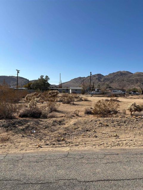 Photo of 0 La Espana Daga, Joshua Tree, CA 92252 (MLS # PTP2602473)