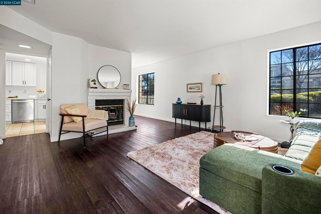 1001 Devonwood