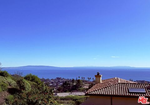 Photo of 1046 Enchanted Way, Pacific Palisades, CA 90272 (MLS # 25614599)