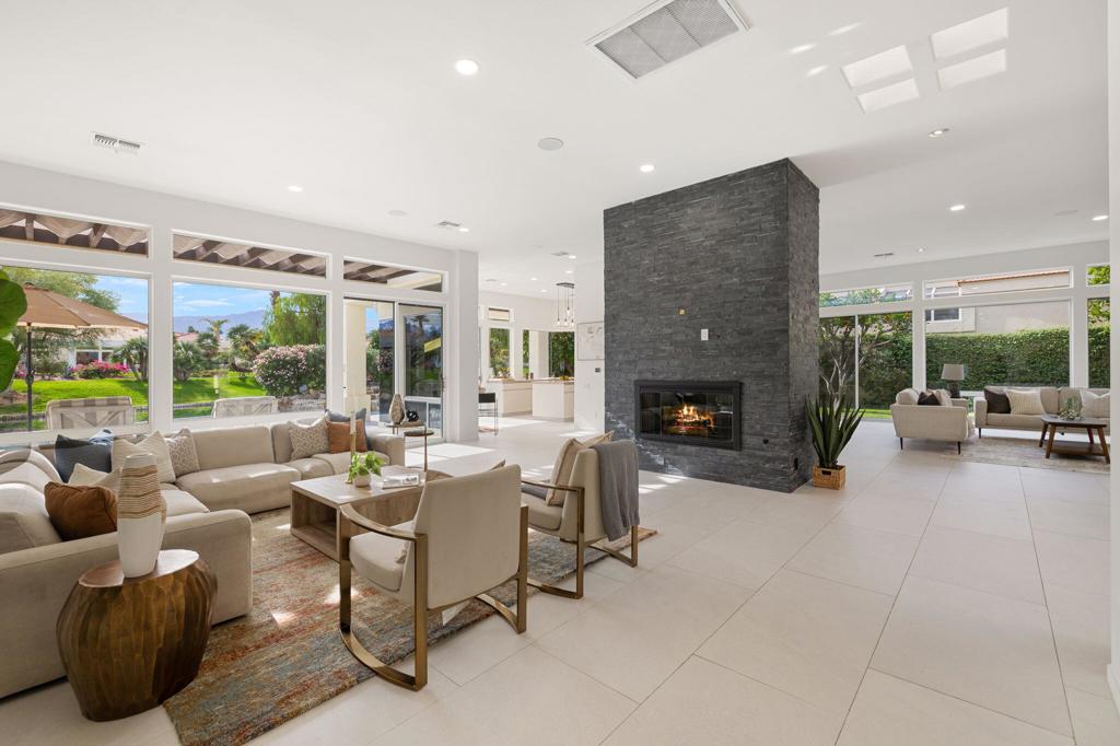 Desert Horizons C.C. - Residential