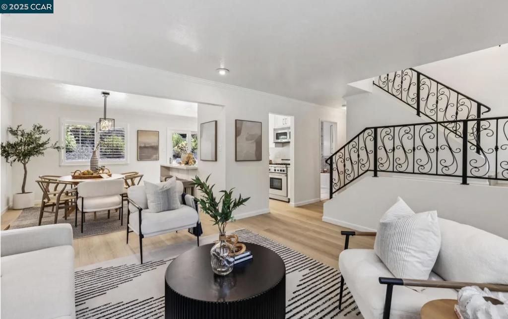 ACALNESRIE - Residential Lease