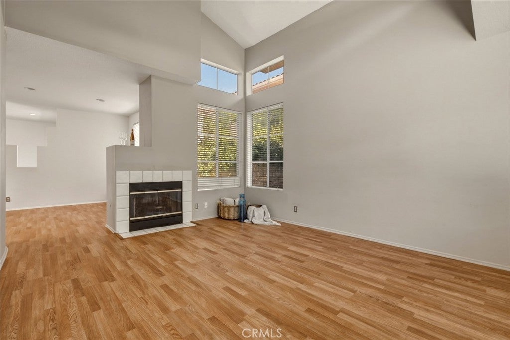 7329 Vassar