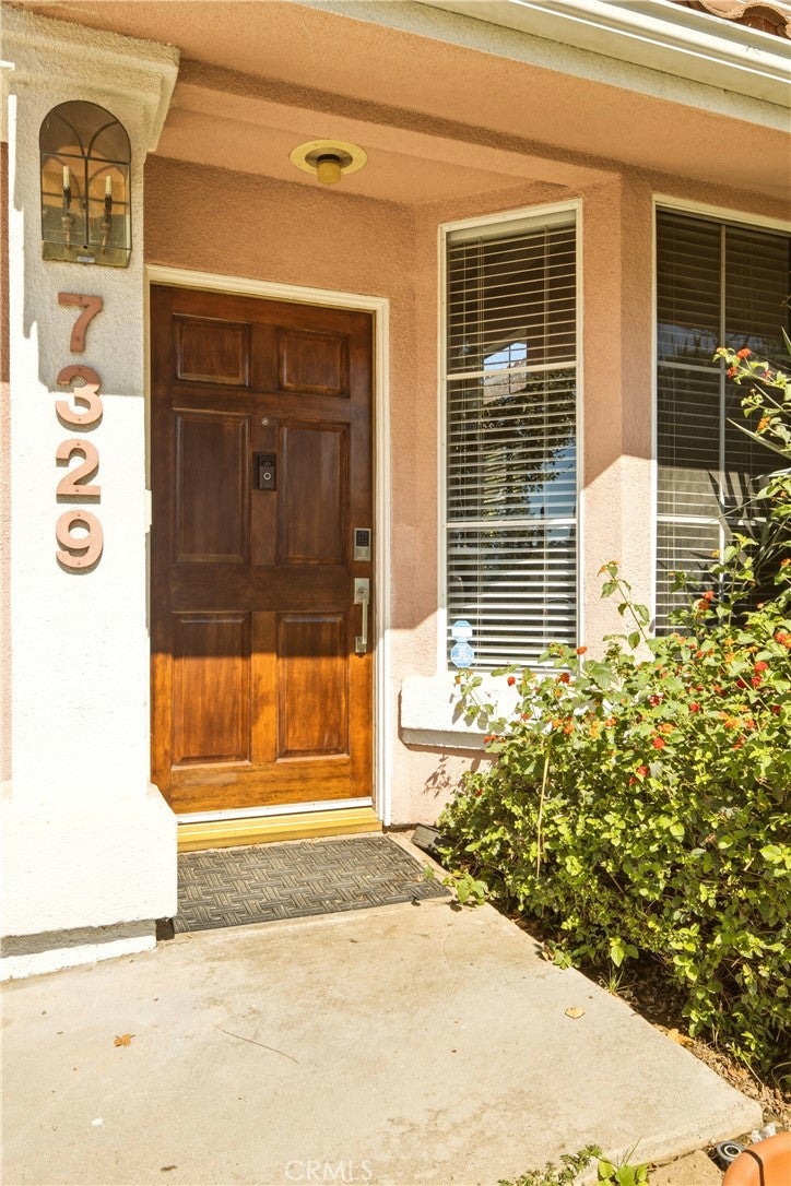 7329 Vassar AVE, Canoga Park CA 91303