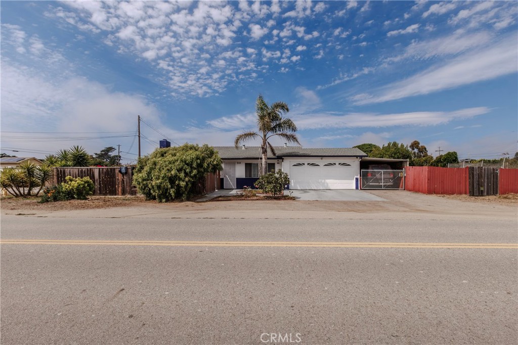 This 3 bedroom 2 bath home is a single story home on a quiet street. Take a walk on one of the nearby walking trails or down to Baywood to spend time relaxing with a cup of coffee and meeting friends. This home is located on a nice sized lot with a lovely side yard as well as a large back yard. So many possibilities for this home. There is a carport as well as a 2 car garage. Carport could be enclosed.