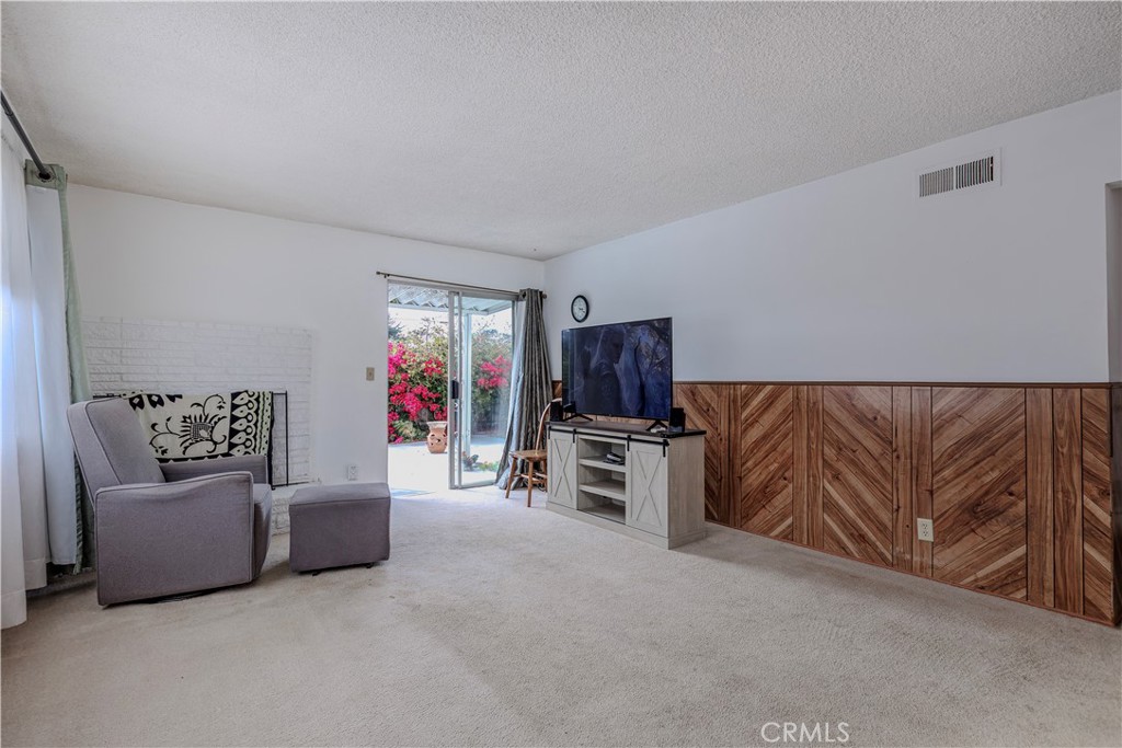 Town of El Moro(680) - Residential