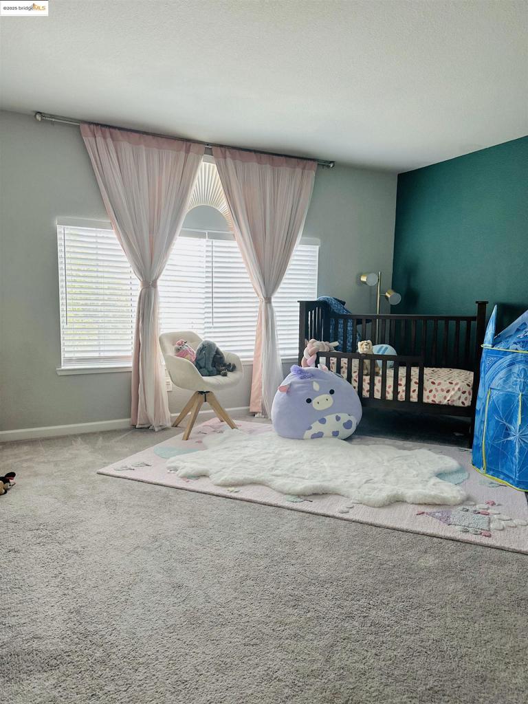 EDGEWOOD - Residential Lease