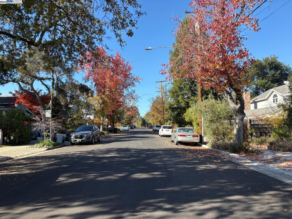 PALO ALTO - Residential