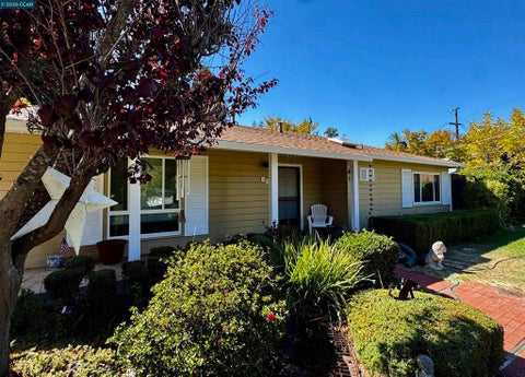Photo of 60 Stevenson Dr DR, Pleasant Hill, CA 94523 (MLS # 41151355)