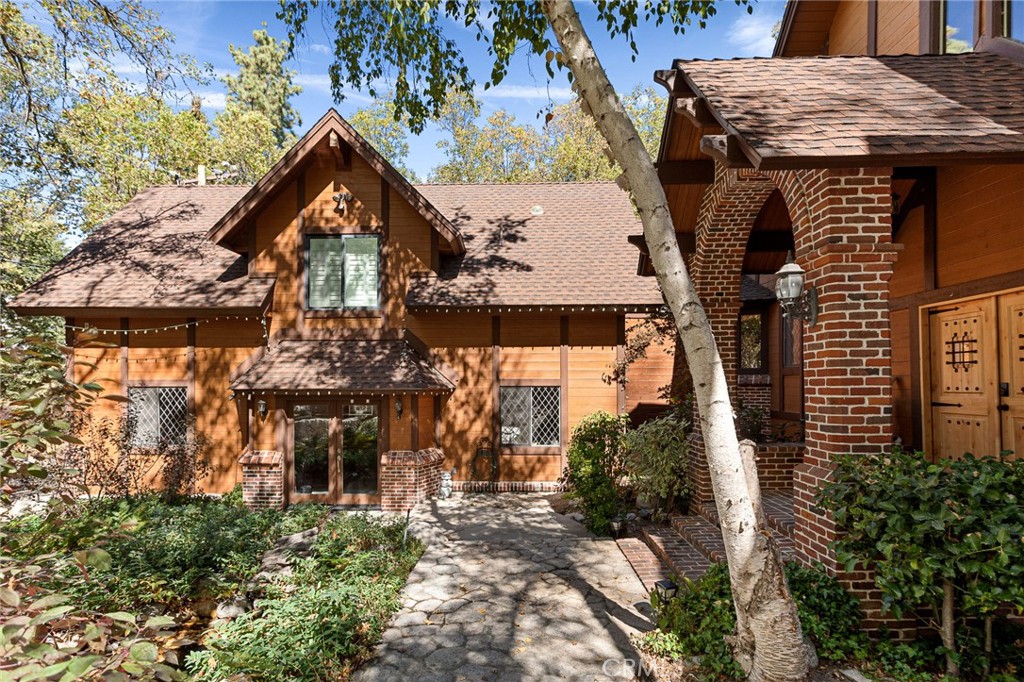 Lake Arrowhead, California, 92352, United States, 4 Bedrooms Bedrooms, ,4 BathroomsBathrooms,Residential,Active,2027293