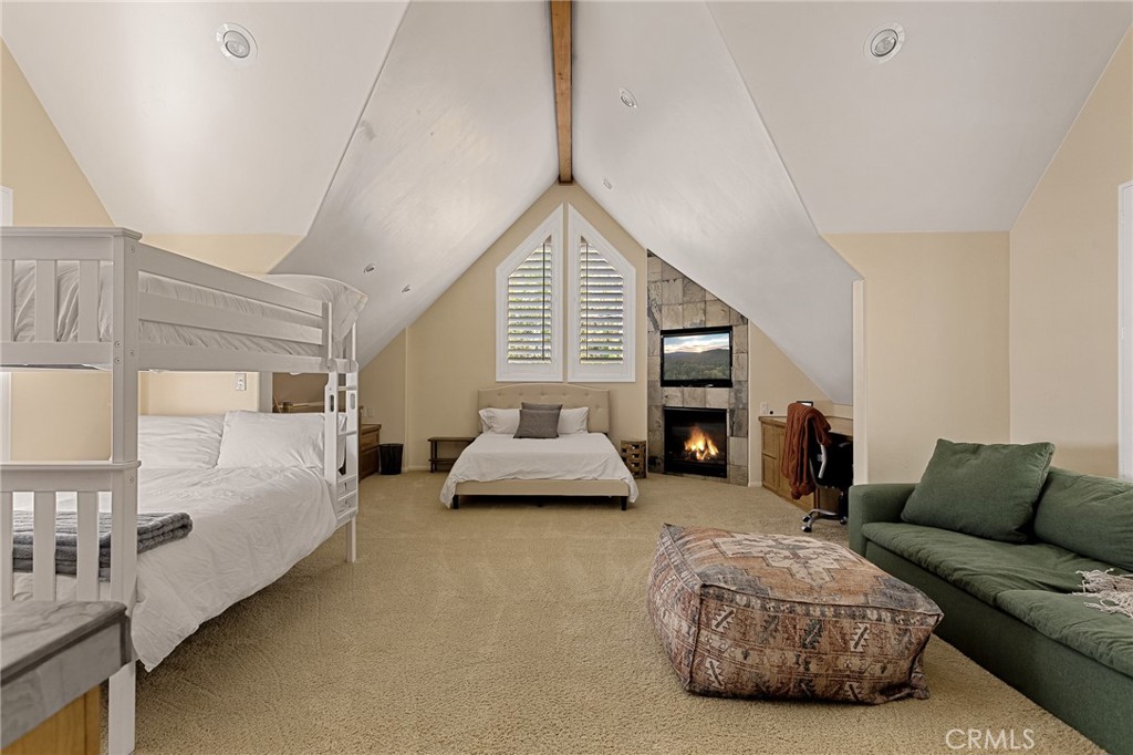 Lake Arrowhead, California, 92352, United States, 4 Bedrooms Bedrooms, ,4 BathroomsBathrooms,Residential,Active,2027293