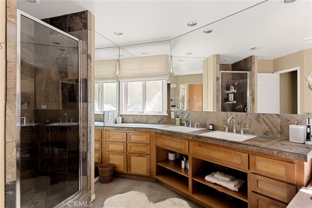 Arrowhead Woods (AWHW) - Residential