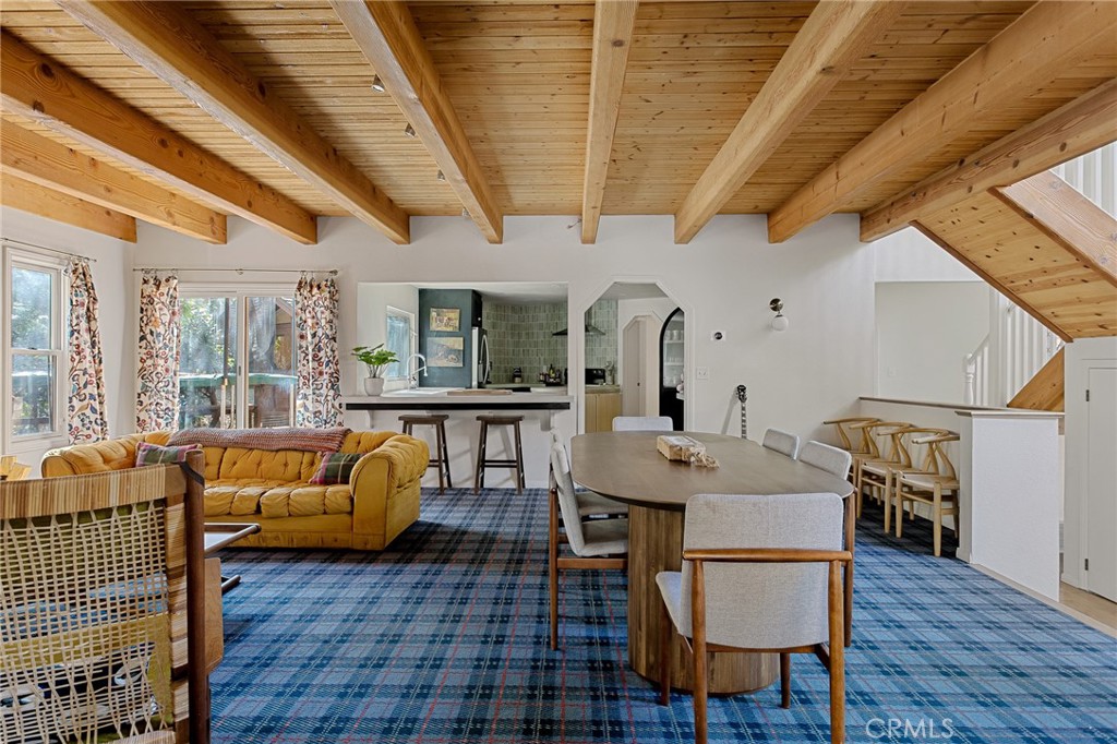 Lake Arrowhead, California, 92352, United States, 4 Bedrooms Bedrooms, ,4 BathroomsBathrooms,Residential,Active,2027293
