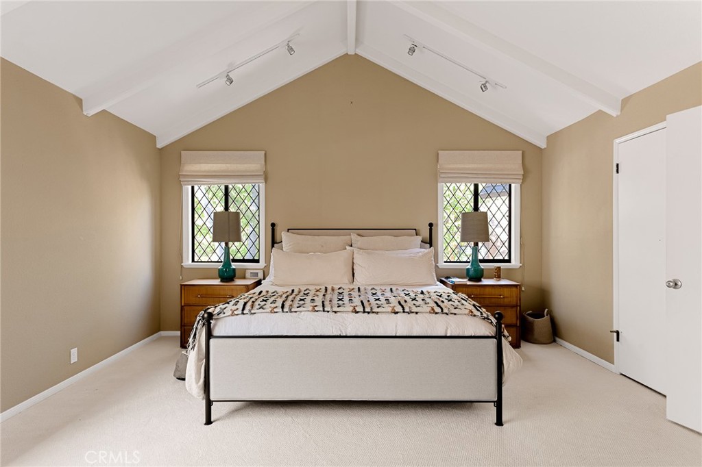 Lake Arrowhead, California, 92352, United States, 4 Bedrooms Bedrooms, ,4 BathroomsBathrooms,Residential,Active,2027293
