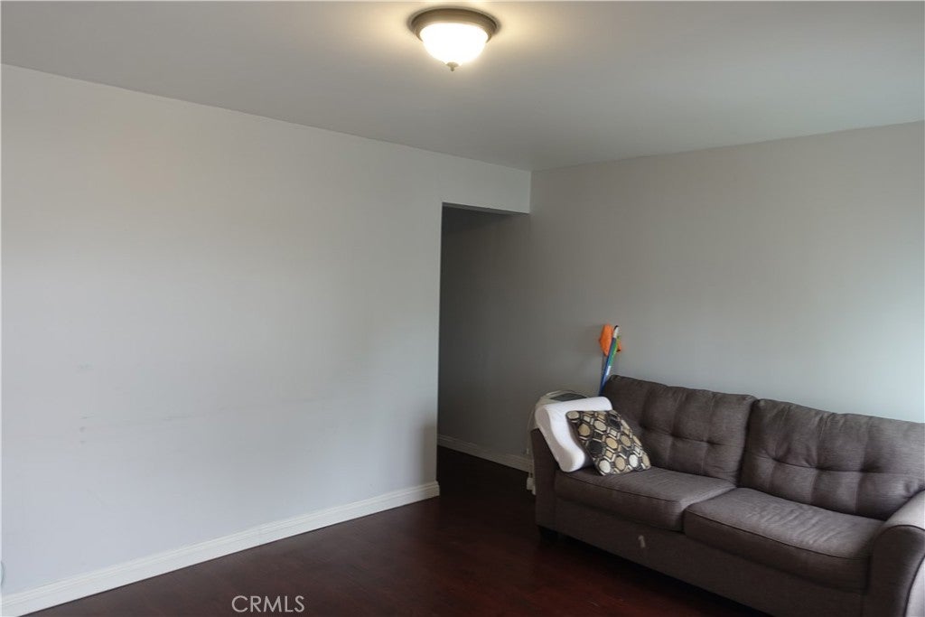 2221 Elsinore