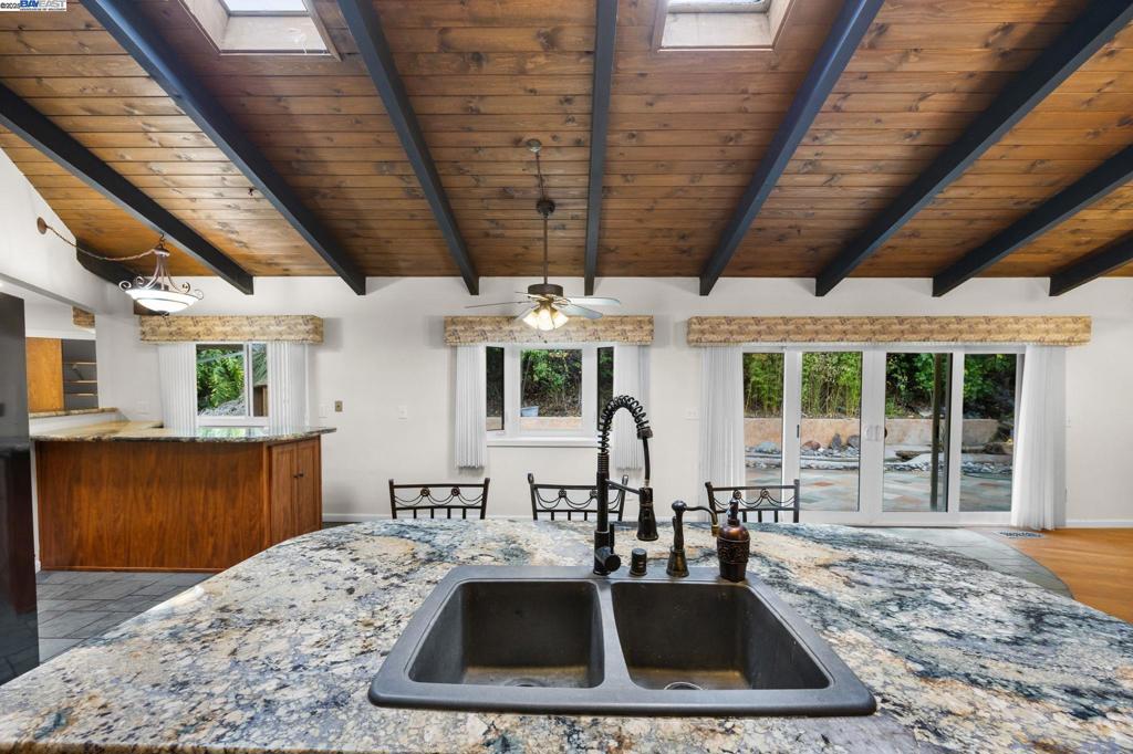 HOLIDAY ESTATES - Residential