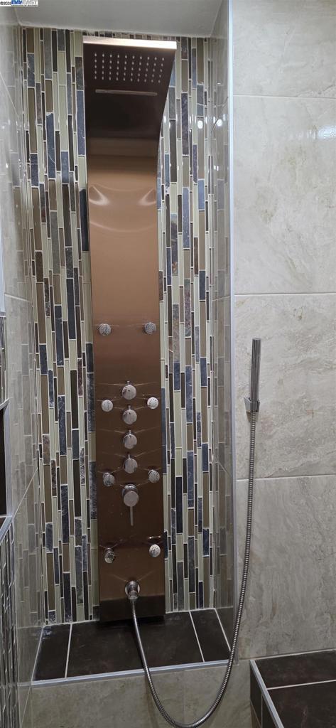 HOLIDAY ESTATES - Residential