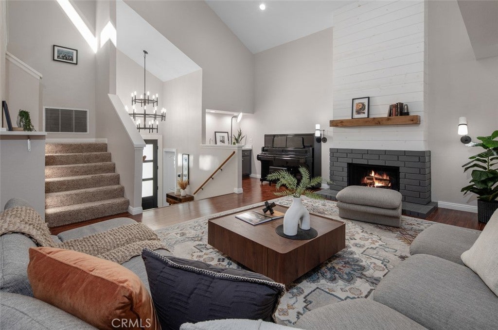 24762 Glenwood Drive