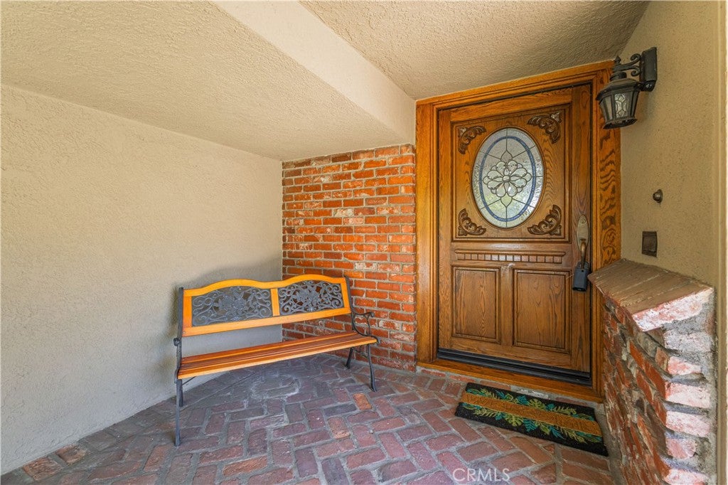 15637 Los Altos Drive