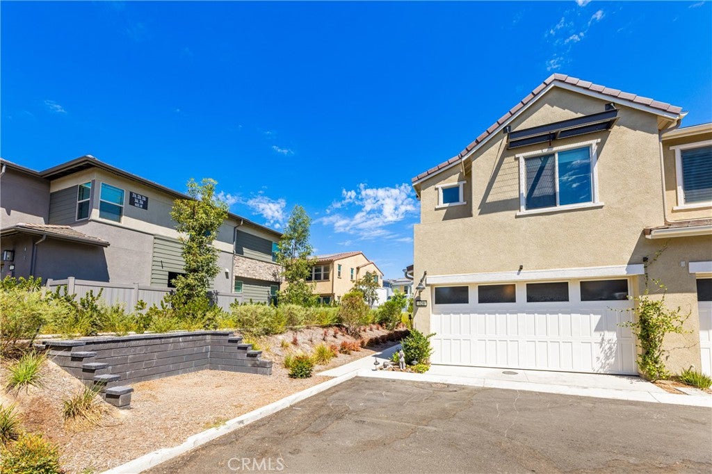 329 Moonflower Road