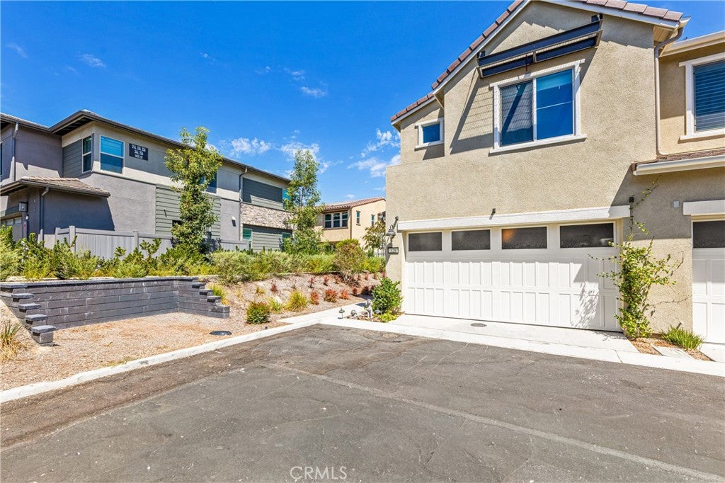 329 Moonflower Road