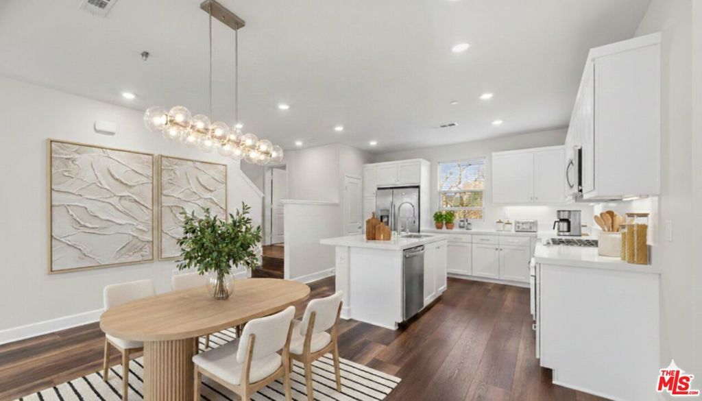 Photo of 3049 Tallahassee Lane, Simi Valley, CA 93065 (MLS # 26650975)