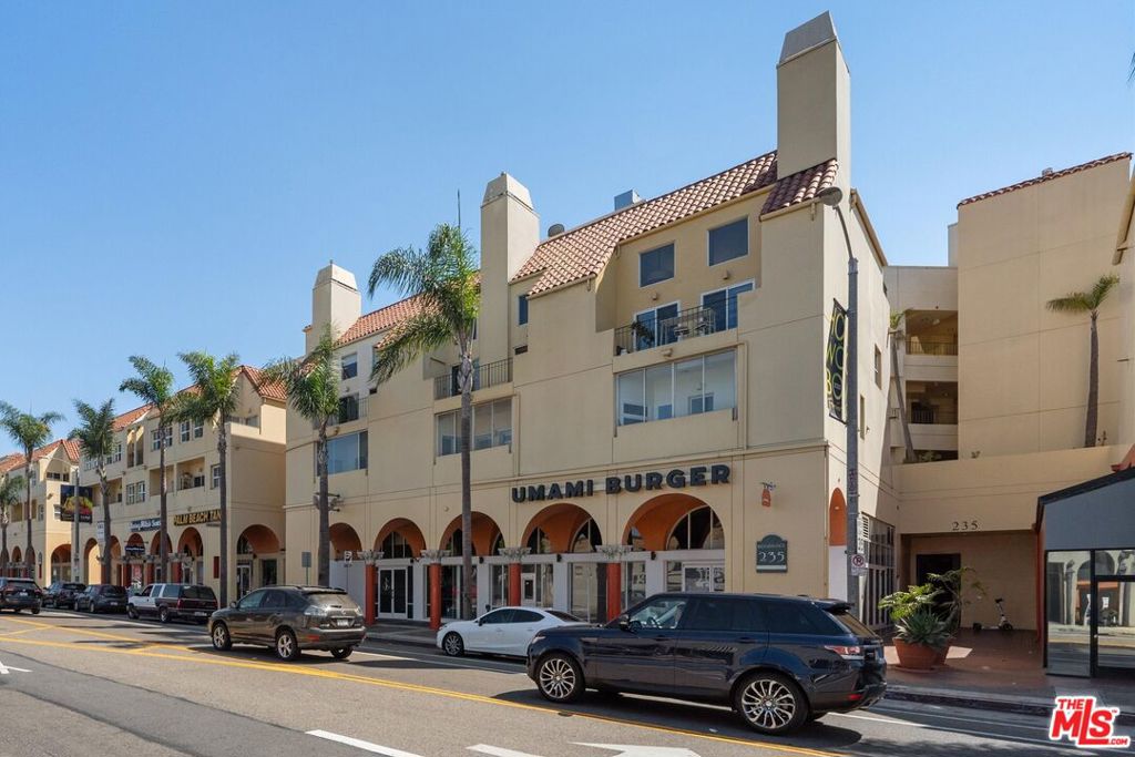 235 Main Street 121