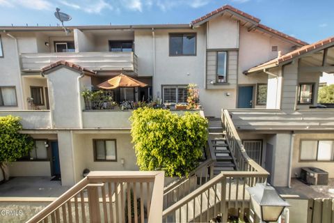 Photo of 146 Maegan Place #7, Thousand Oaks, CA 91362 (MLS # V1-36154)