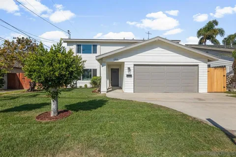 1755 253rd St, Lomita, CA 90717 - MLS#: 250042671SD