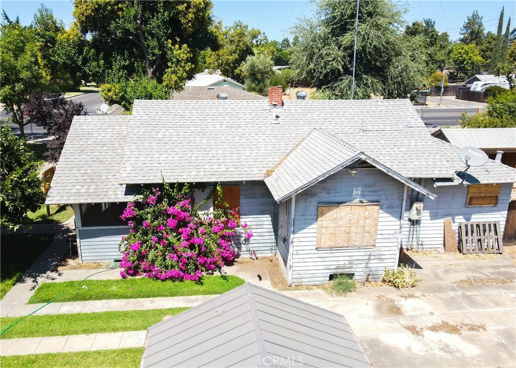 557 W 25th Street