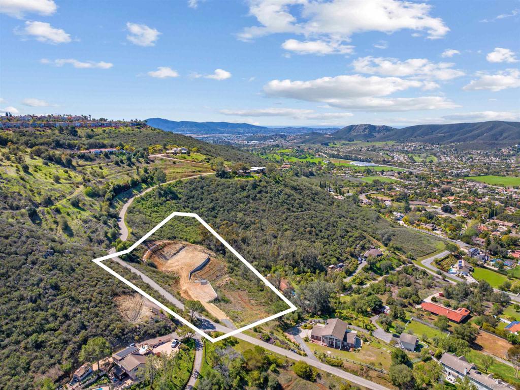 827 Eucalyptus Woods Rd.