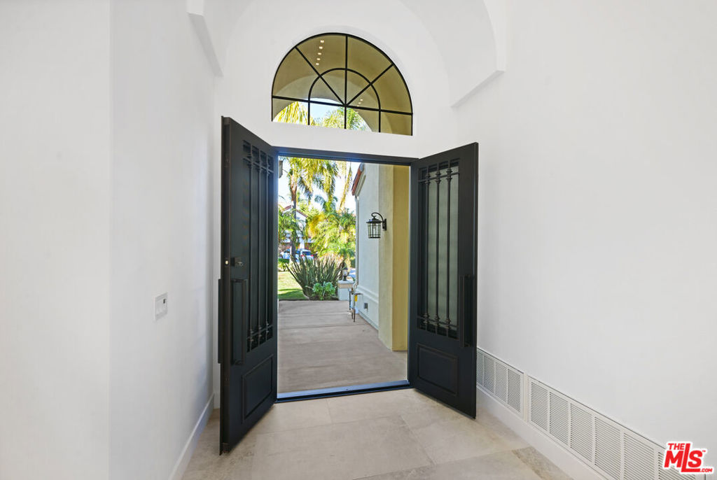 5566 Spring Hill Court