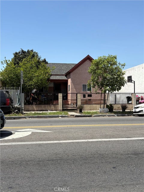 Photo of 7607 S San Pedro St, Los Angeles, CA 90003 (MLS # IV26087803)