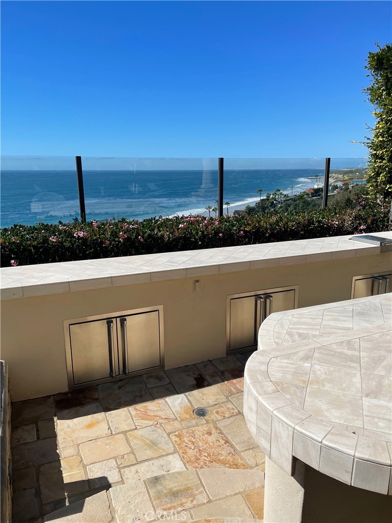 33 Atlantis Cove