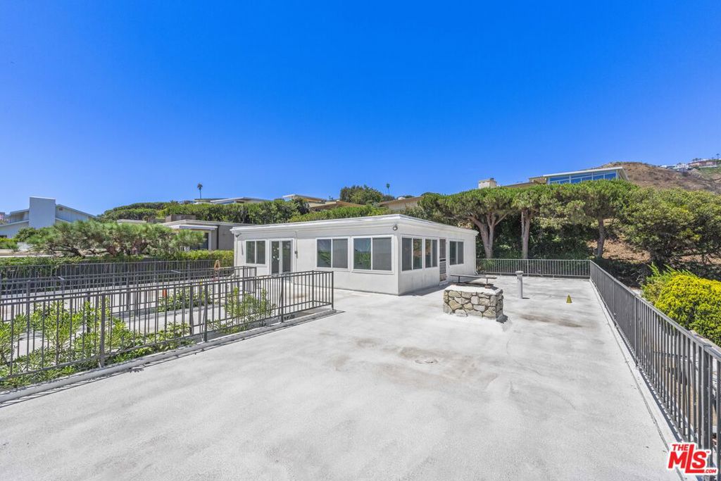 Marquez Knolls Tract No. 20305 - Residential
