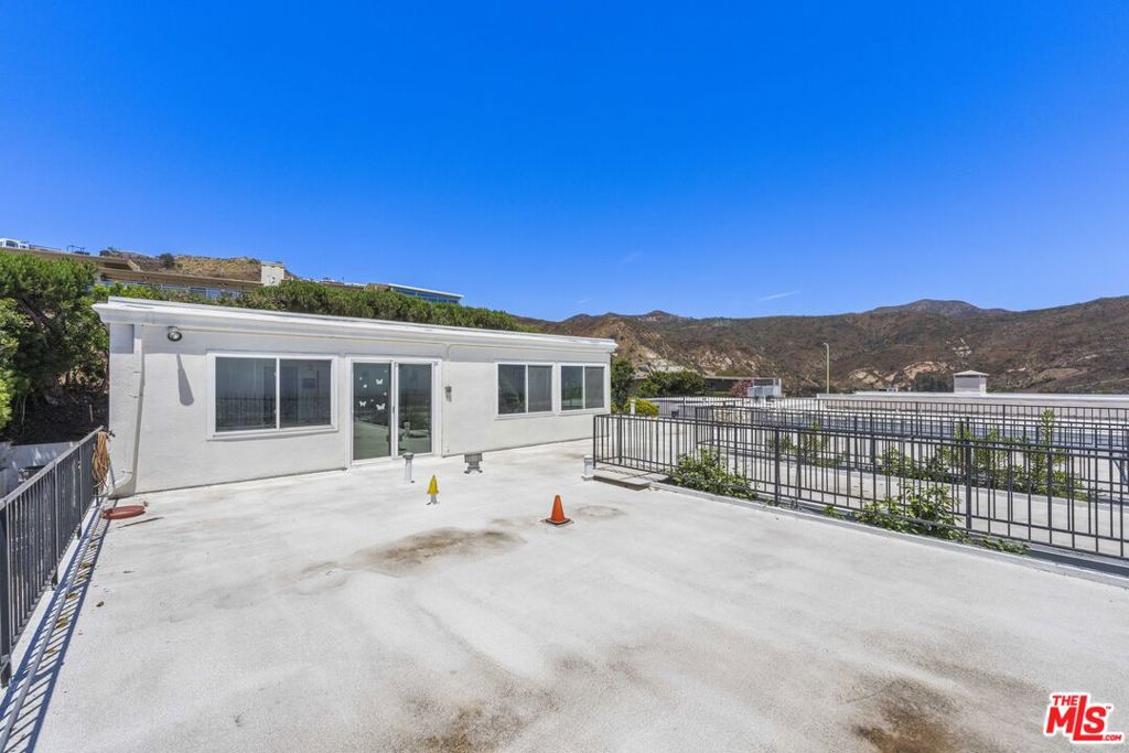 Marquez Knolls Tract No. 20305 - Residential