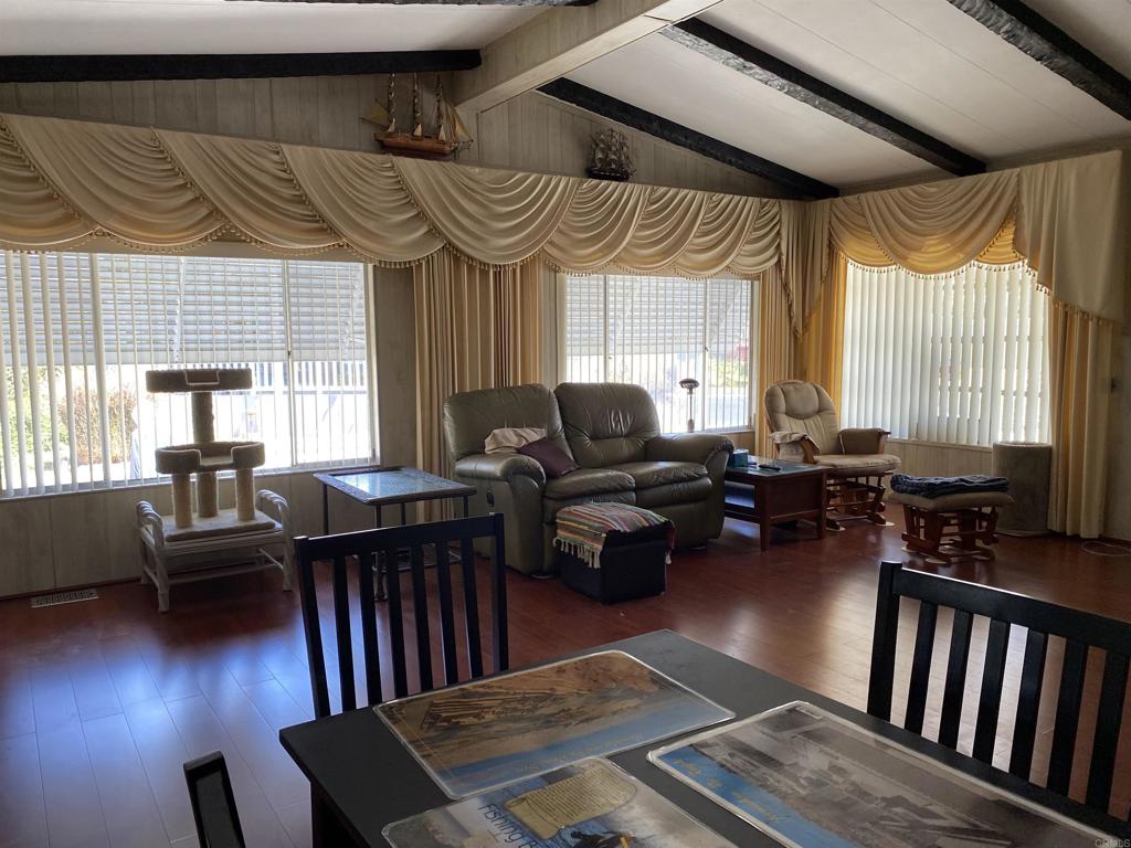 200 N EL Camino Real 356